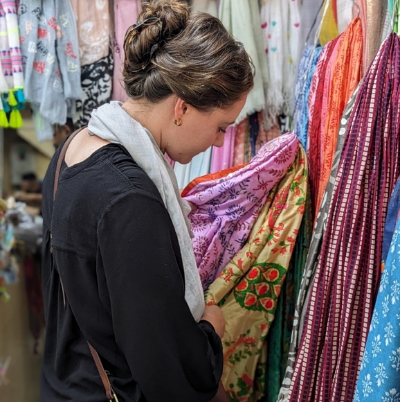 Meet your Posher, Juliana - Picture 1 of 1